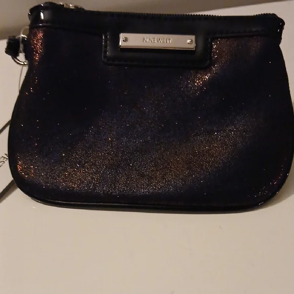 Nine West Black Sy Wristlet With Glitter Shimmering Accents. NWT - Picture 4 of 8